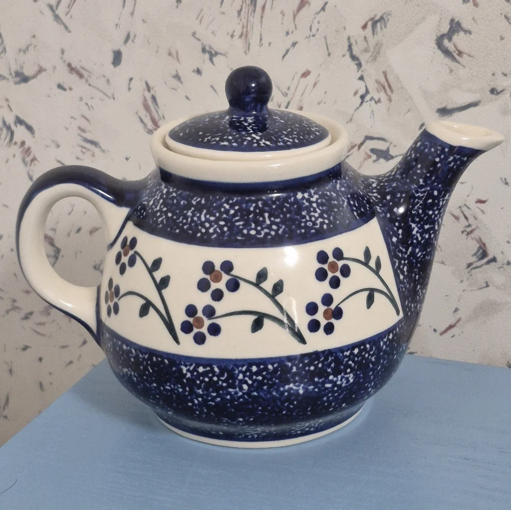 Boleslawiec Polish Pottery Floral Teapot - Picture 1 of 7